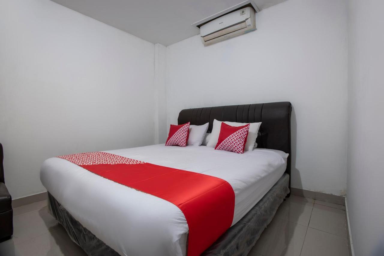 Hotel Oyo 2971 W&w Executive Bekasi
